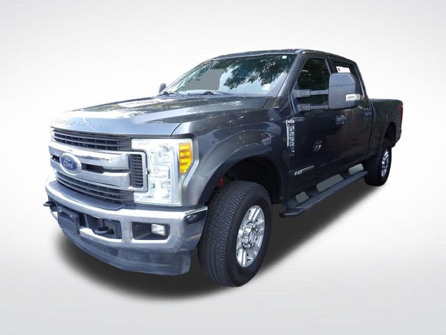 Certified 2017 Ford F250 XLT w/ XLT Value Package AWD/4WD image 9