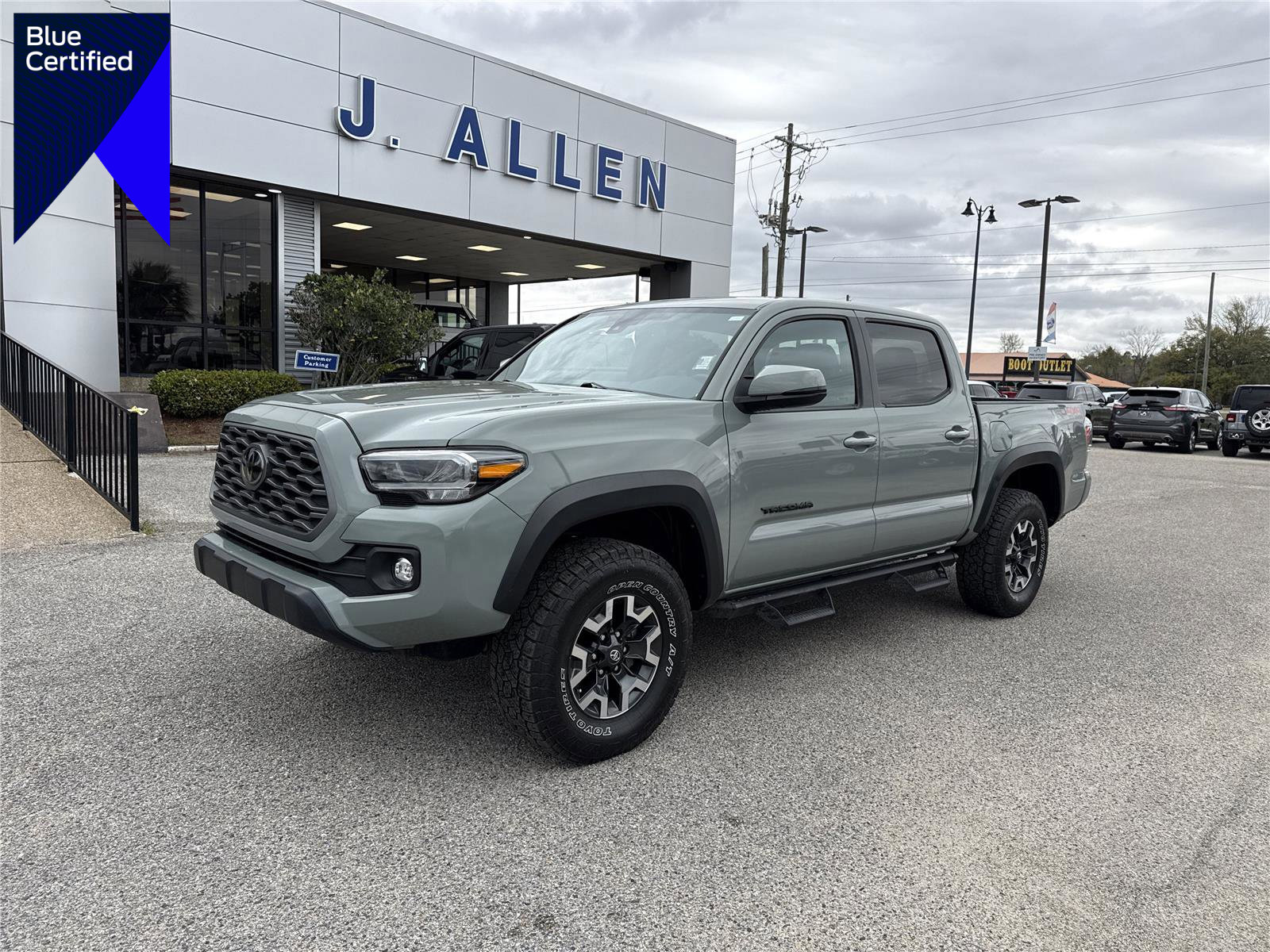Used 2023 Toyota Tacoma TRD Off-Road w/ TRD Premium Off Road Package image 1