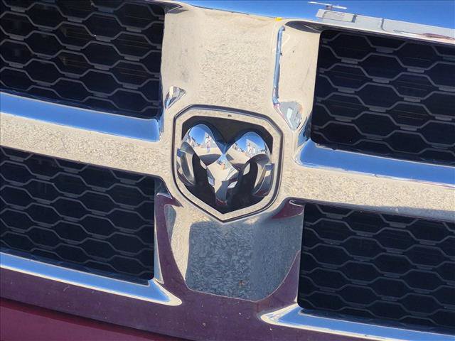 Used 2019 RAM 1500 Classic SLT w/ Luxury Group AWD/4WD image 13