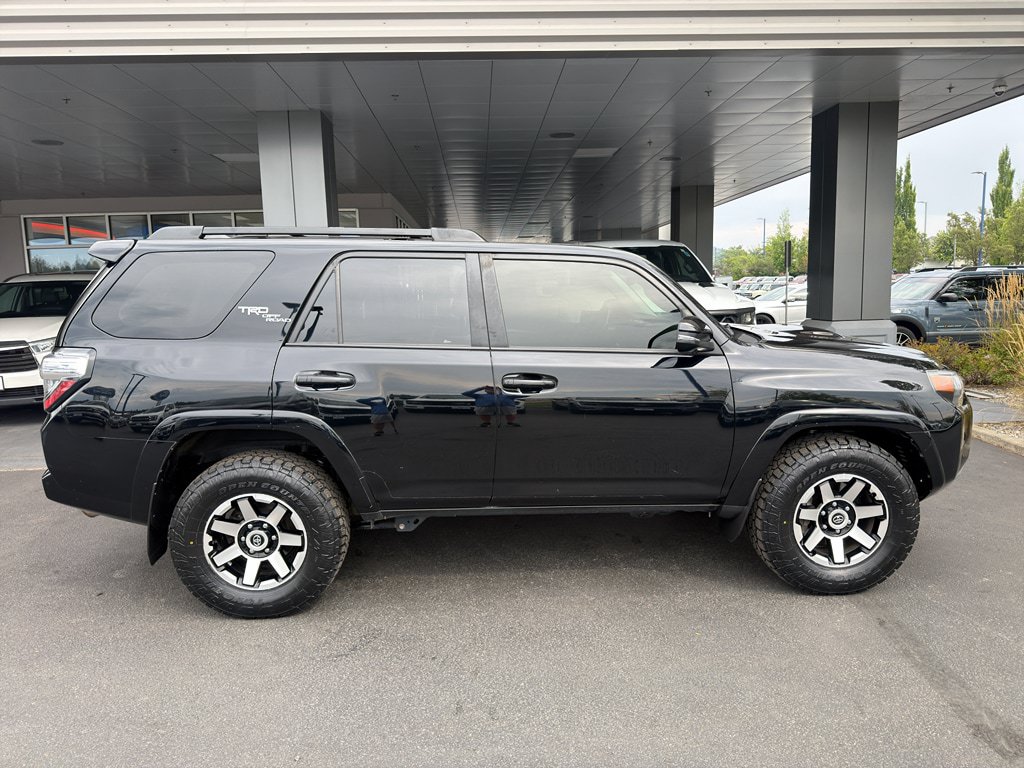 Used 2024 Toyota 4Runner TRD Off-Road Premium w/ Off Road Premium Plus Package AWD/4WD image 7