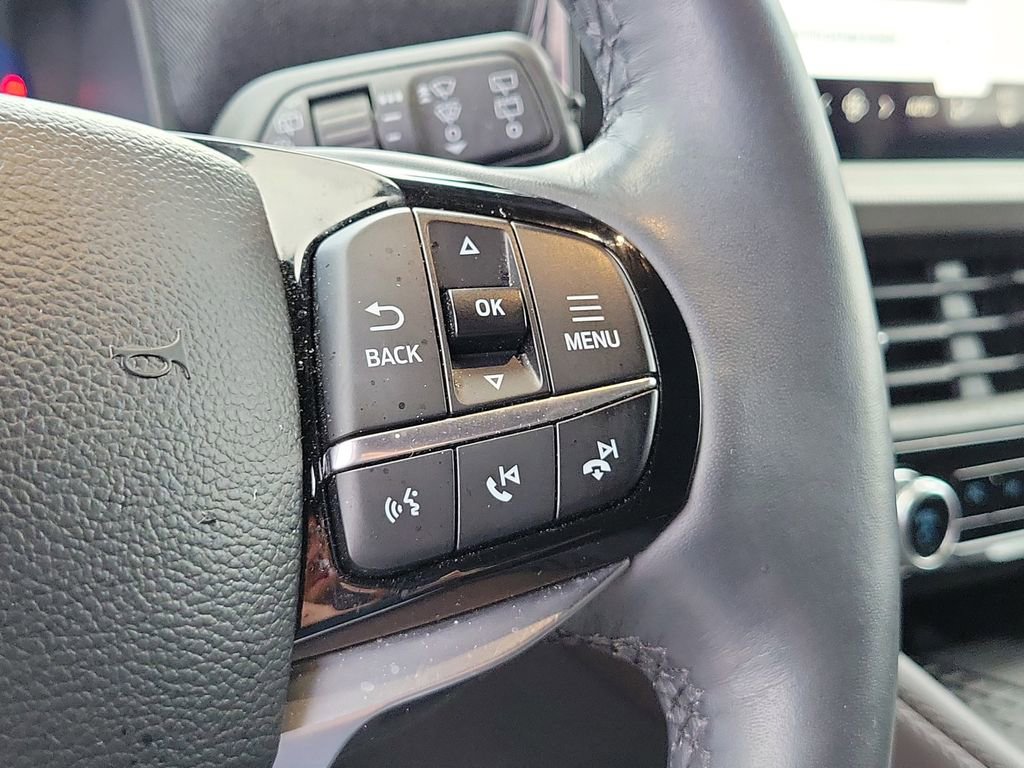 Certified 2025 Ford Explorer Platinum w/ Ultimate Package image 29