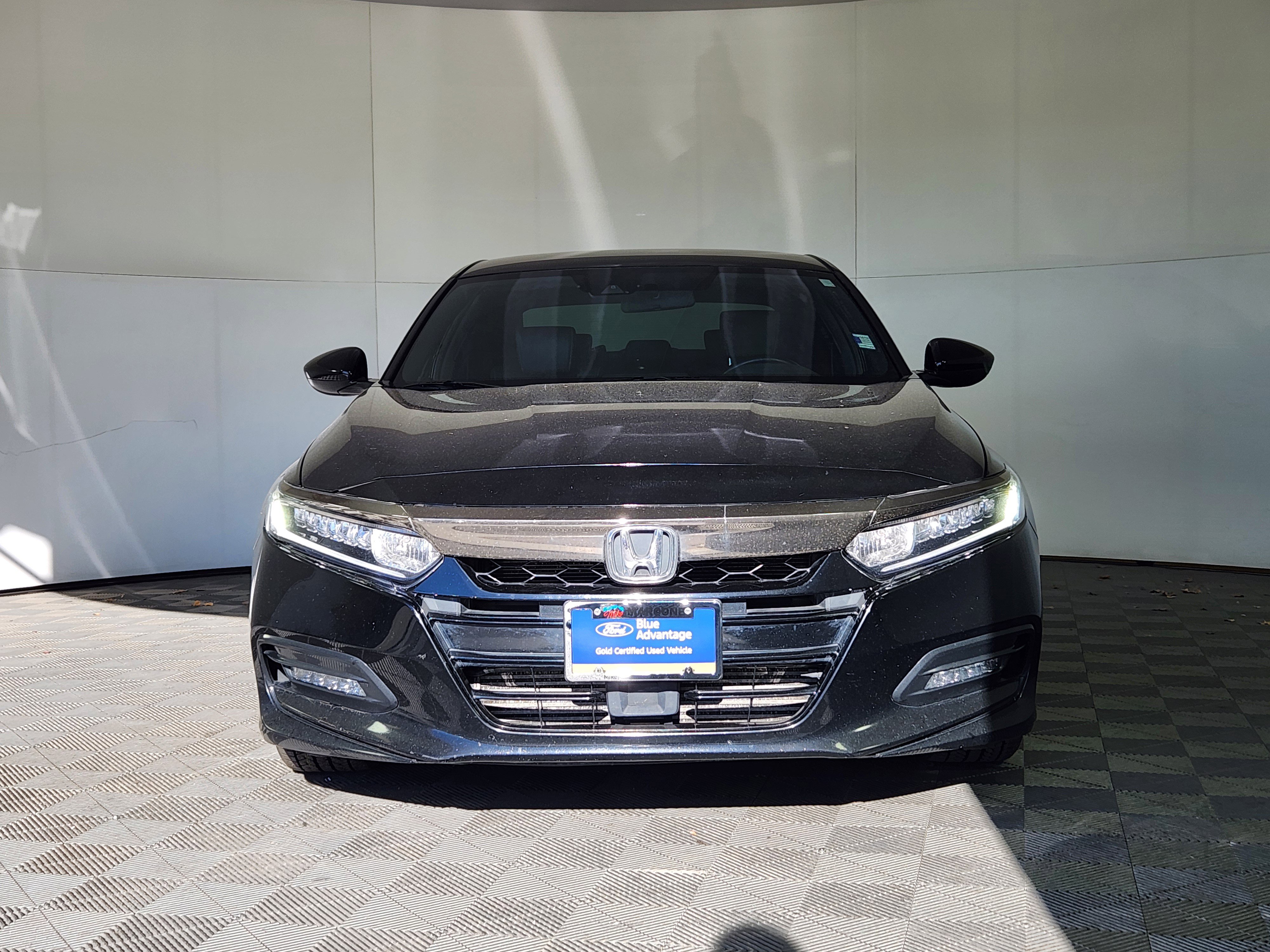 Used 2018 Honda Accord Sport video 2