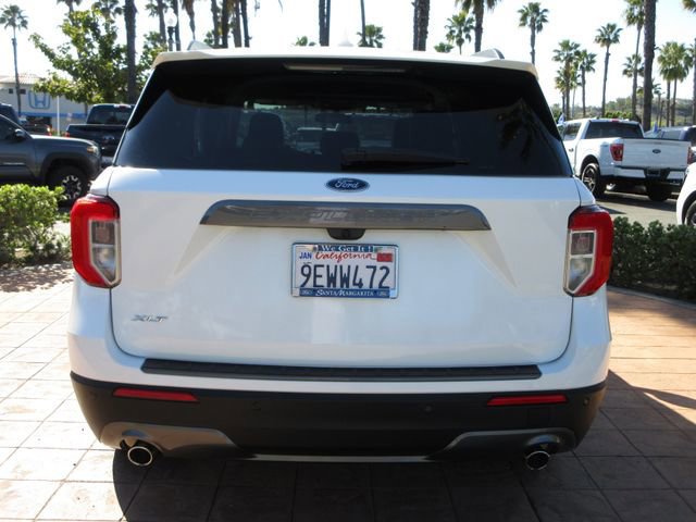 Certified 2022 Ford Explorer XLT w/ Equipment Group 202A image 3