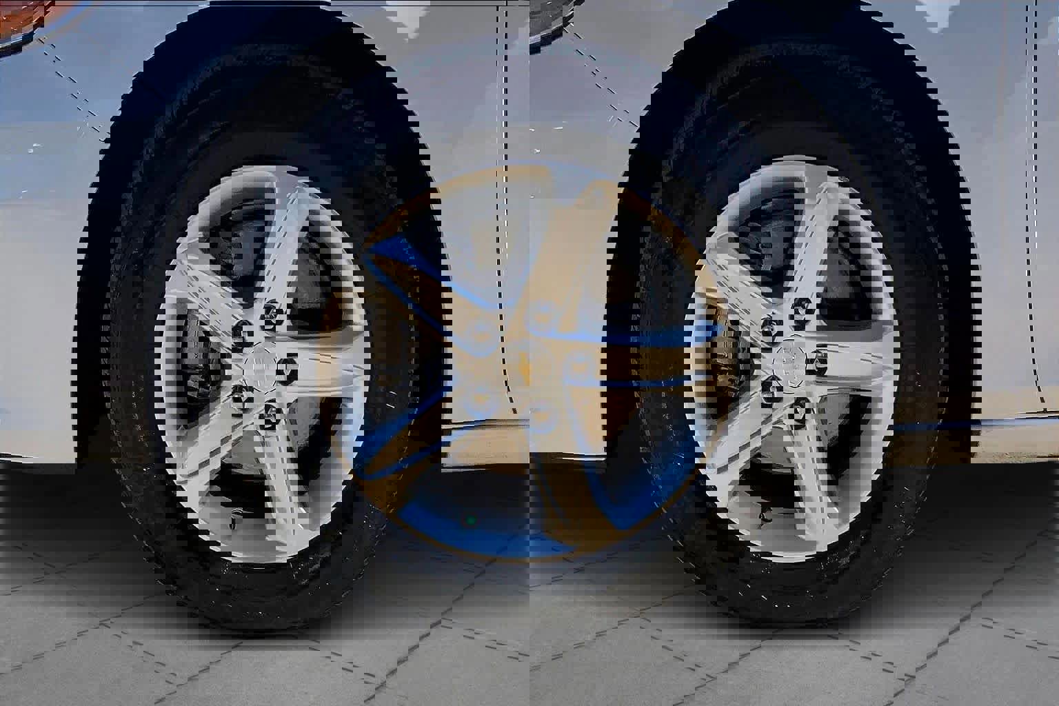 Used 2023 Chevrolet Malibu LT image 12