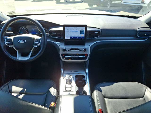 Certified 2023 Ford Explorer XLT w/ Equipment Group 202A AWD/4WD image 10