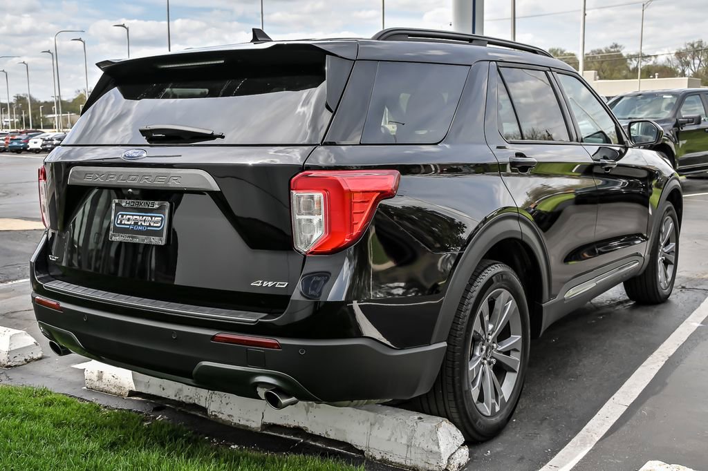 Certified 2024 Ford Explorer XLT w/ Equipment Group 202A AWD/4WD image 10