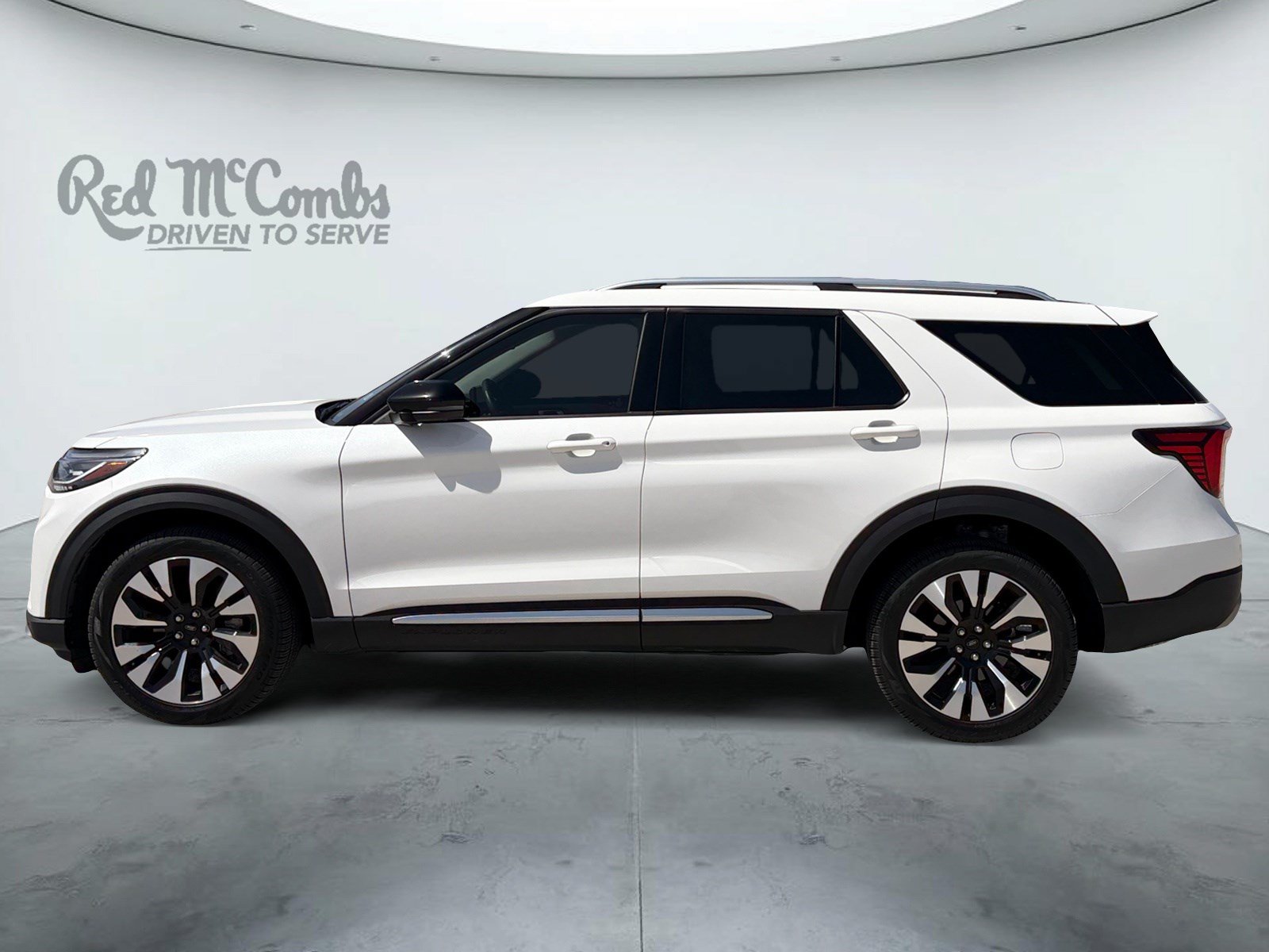 Certified 2025 Ford Explorer Platinum w/ LUX Leather Package AWD/4WD image 8