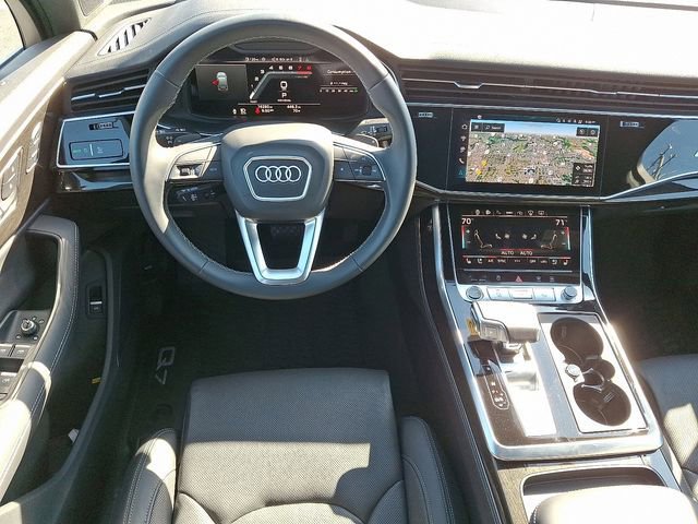 Used 2025 Audi Q7 3.0T Prestige w/ Prestige Package image 13
