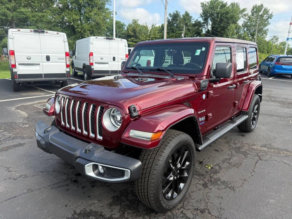 Used 2021 Jeep Wrangler Unlimited Sahara w/ Cold Weather Group AWD/4WD image 8