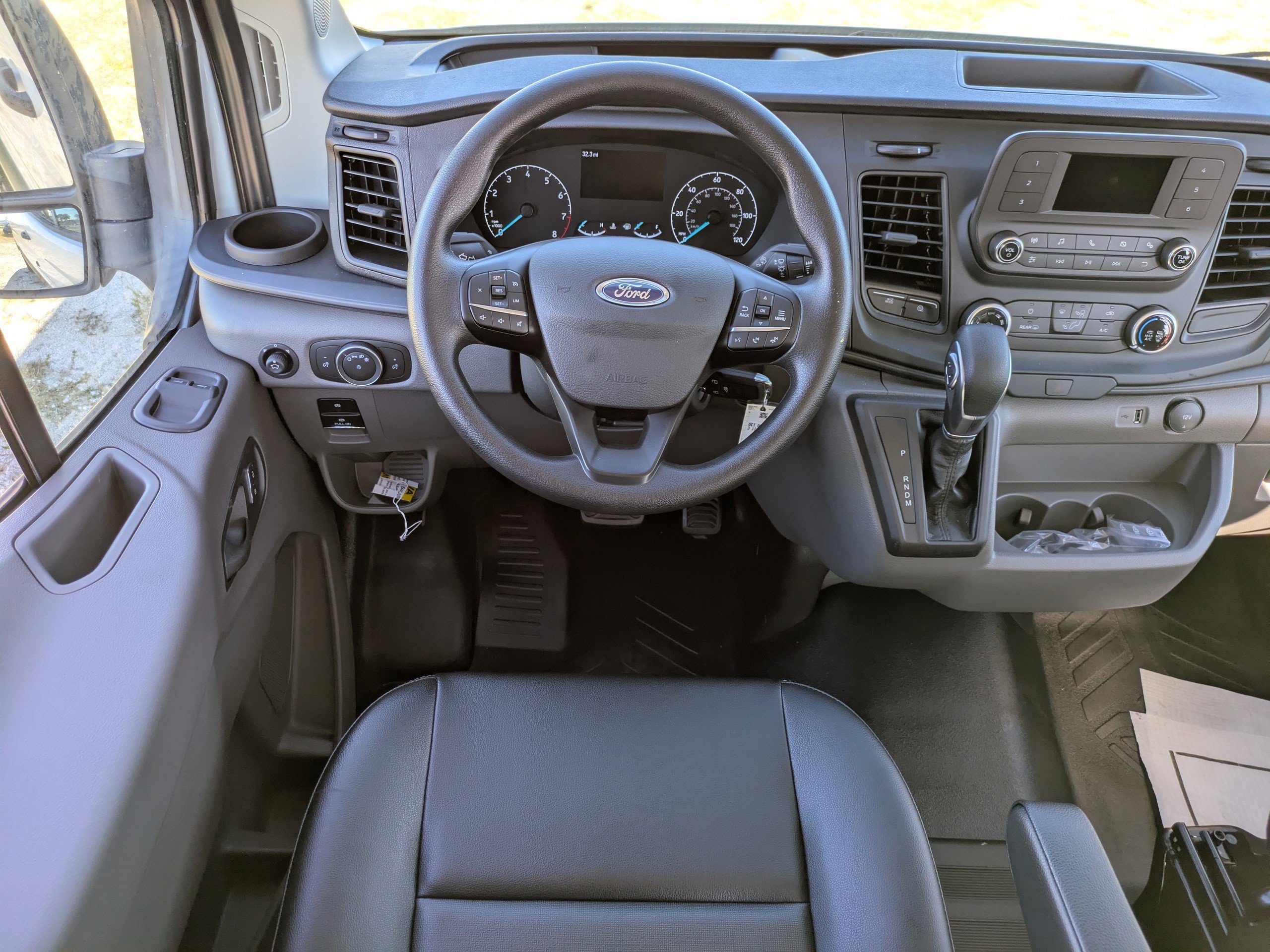 Certified 2024 Ford Transit 150 Low Roof image 15