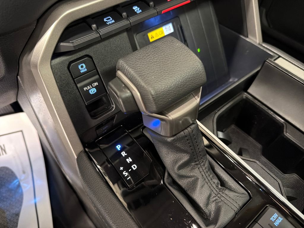 Used 2024 Toyota Sequoia Limited image 28