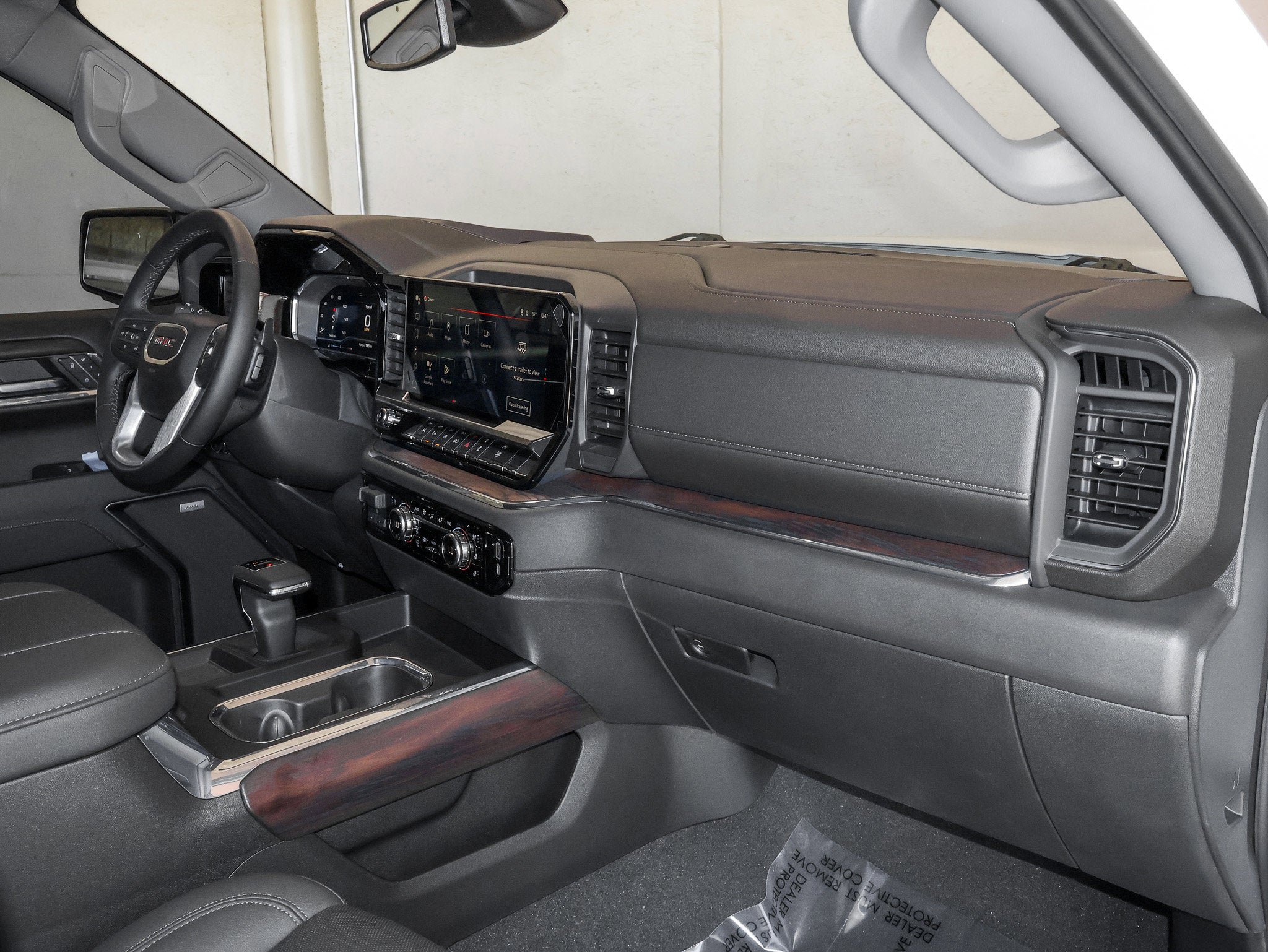 Used 2024 GMC Sierra 1500 SLT w/ SLT Premium Plus Package AWD/4WD image 39