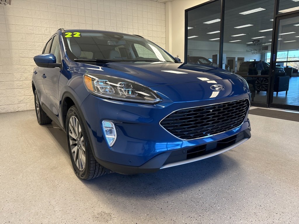 Certified 2022 Ford Escape Titanium image 30
