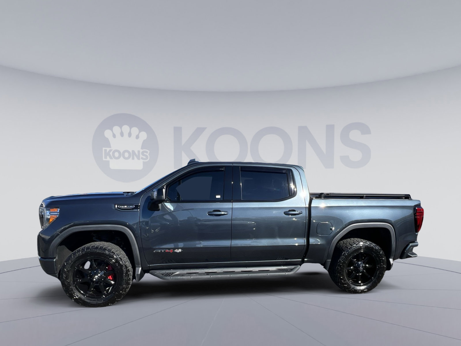 Used 2020 GMC Sierra 1500 AT4 w/ AT4 Preferred Package image 2