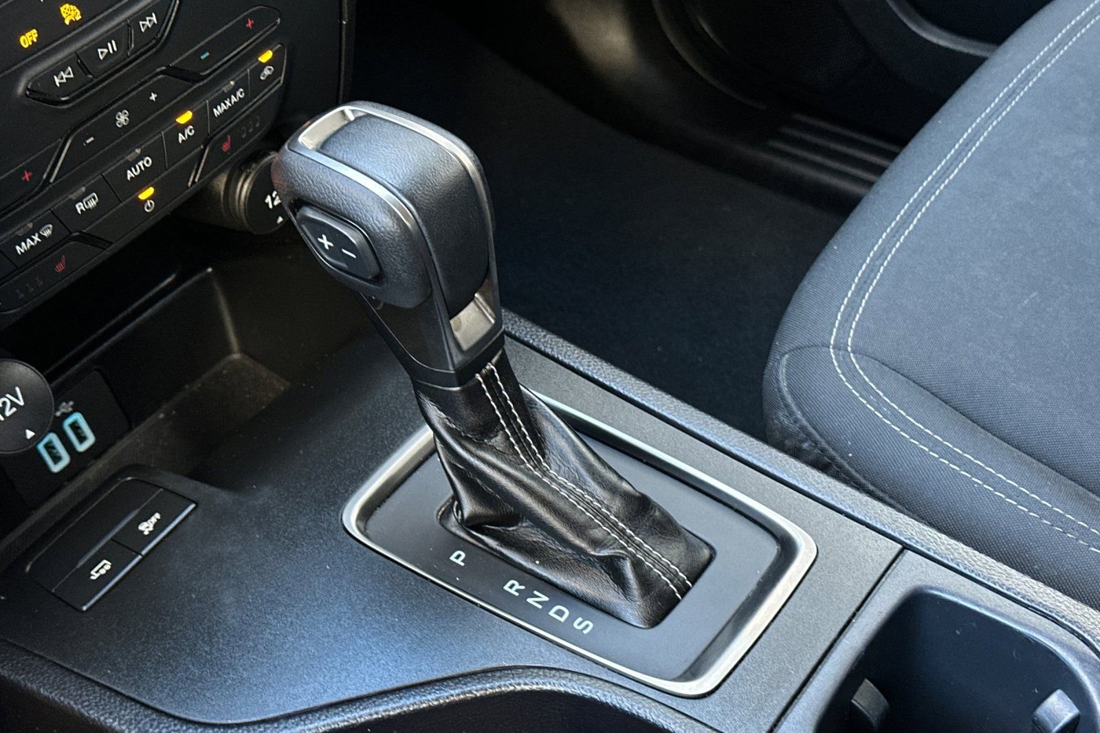 Certified 2023 Ford Ranger XLT w/ Equipment Group 302A High image 19