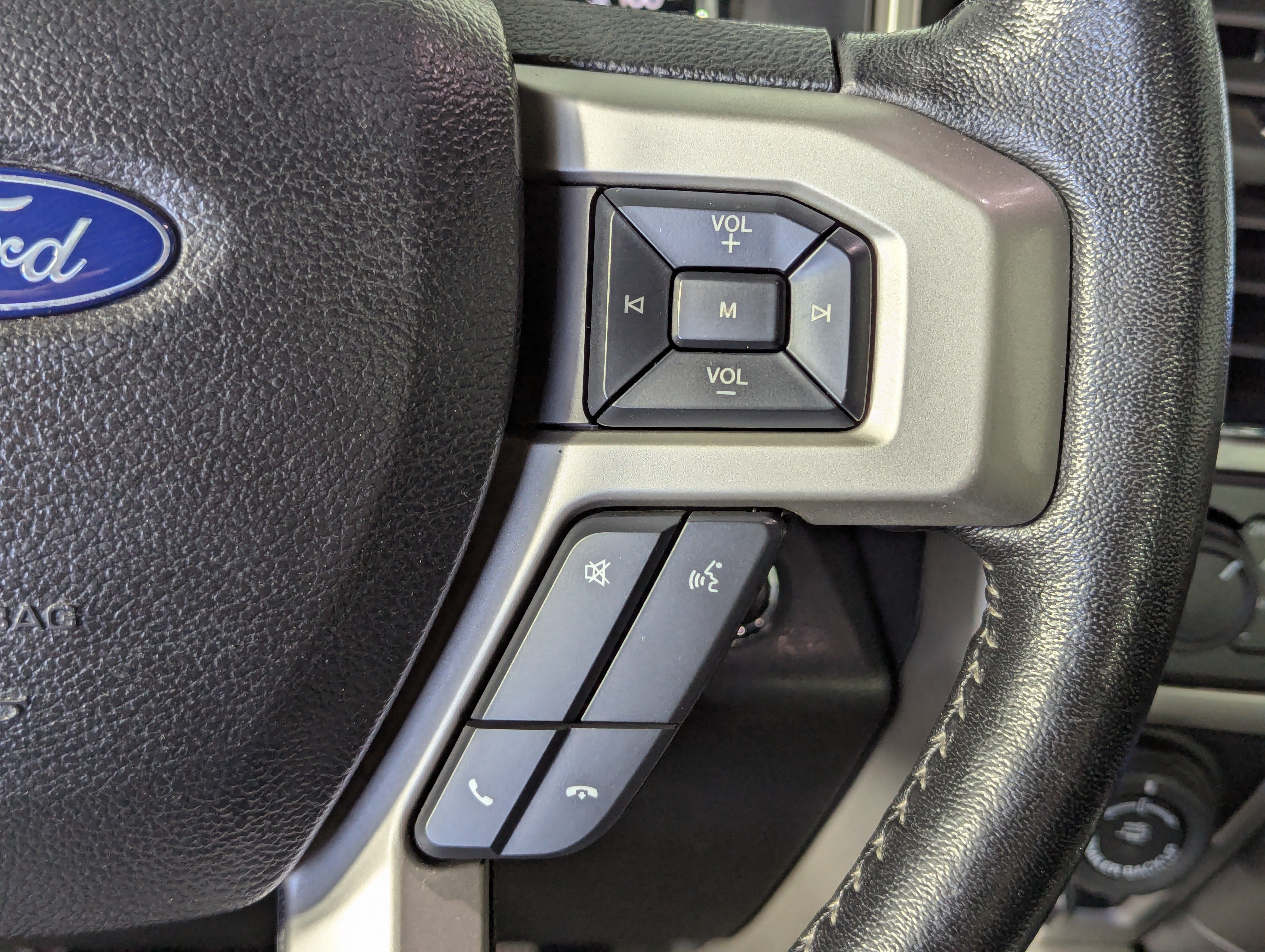 Certified 2019 Ford F150 Lariat AWD/4WD image 36
