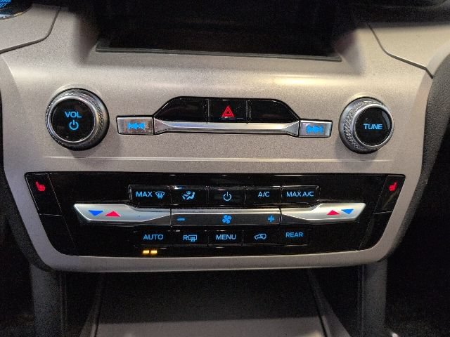 Certified 2023 Ford Explorer XLT AWD/4WD image 22