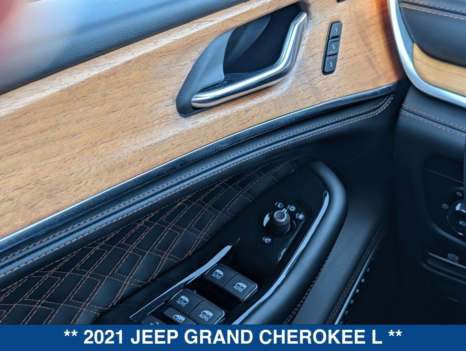 Used 2021 Jeep Grand Cherokee L Summit image 25
