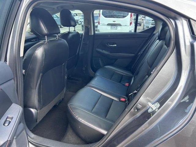 Used 2025 Nissan Sentra SR w/ SR Premium Package image 9