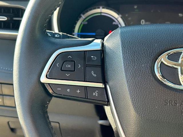 Used 2024 Toyota Highlander XLE image 25