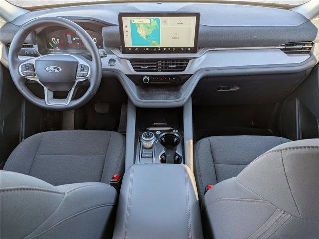 Certified 2025 Ford Explorer Active image 18