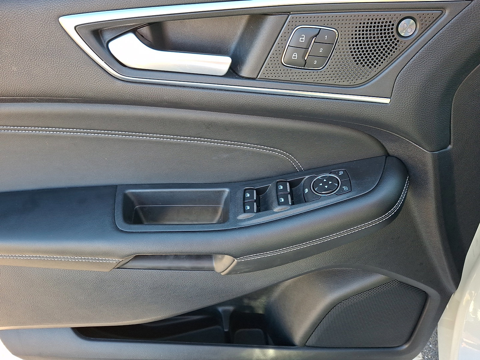 Certified 2022 Ford Edge Titanium w/ Equipment Group 301A image 12