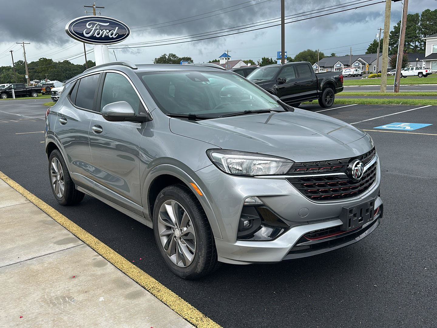 Used 2023 Buick Encore GX Select w/ Sport Touring Package AWD/4WD image 3
