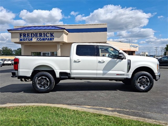 Certified 2023 Ford F250 Lariat w/ Tremor Off-Road Package image 5