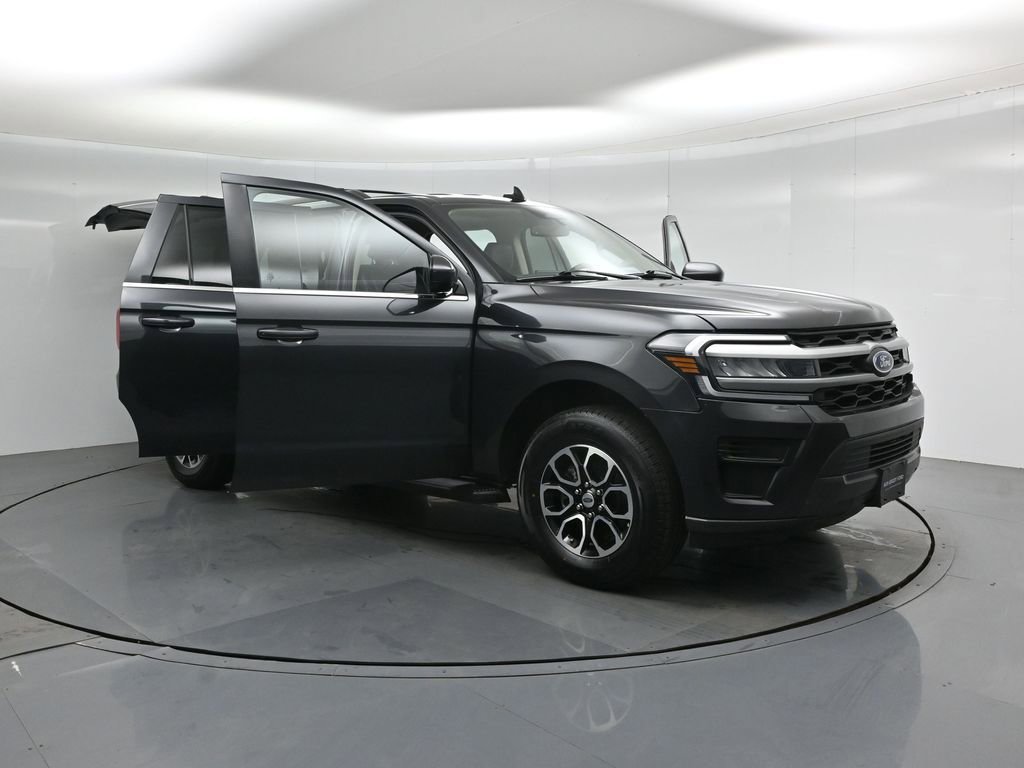 Certified 2024 Ford Expedition Max XLT image 32