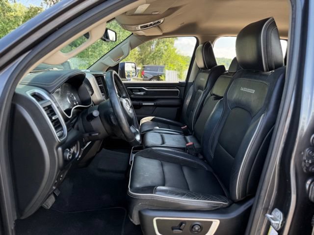 Used 2019 RAM 1500 Laramie AWD/4WD image 10