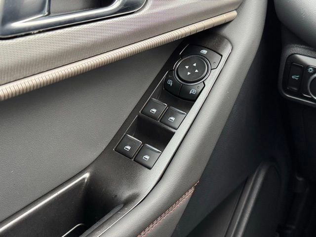 Certified 2025 Ford Explorer Active AWD/4WD image 37