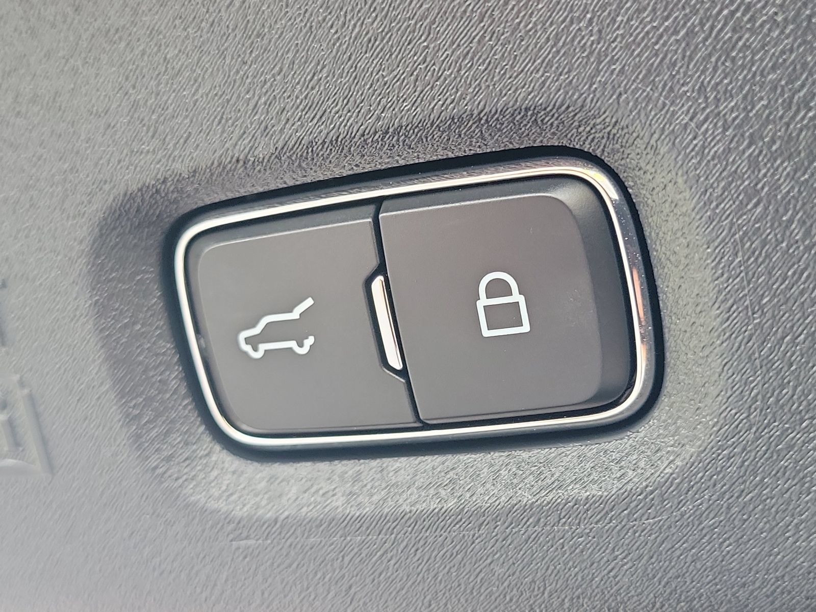 Certified 2025 Ford Expedition Active AWD/4WD image 9