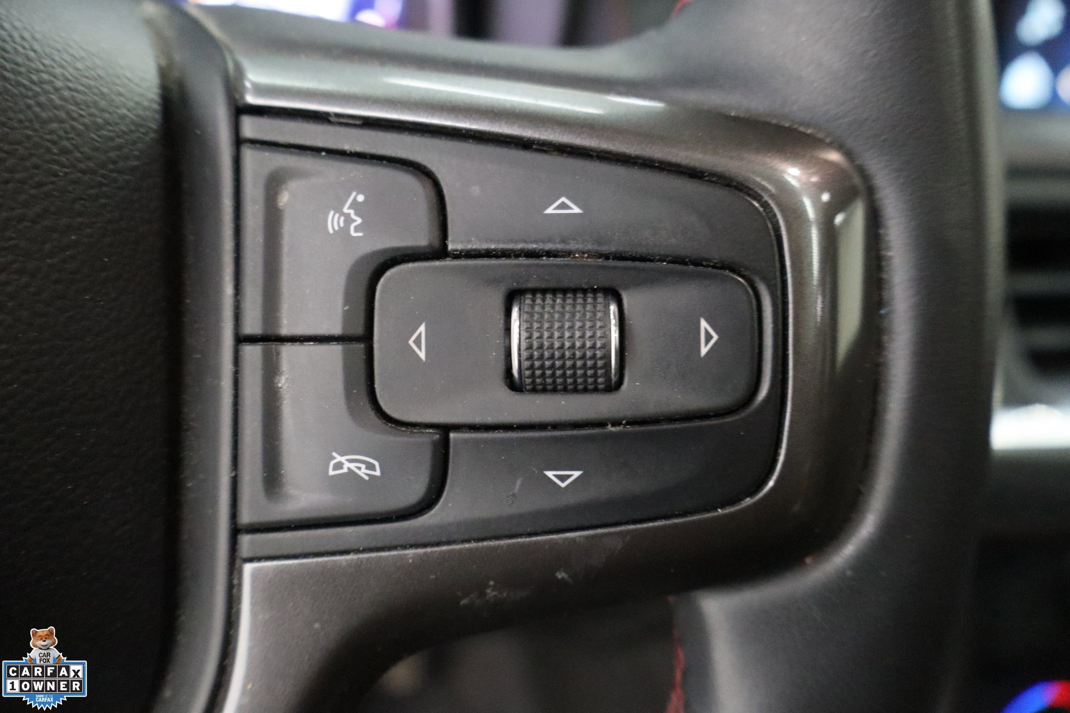 Used 2023 Chevrolet Suburban RST w/ Luxury Package image 15