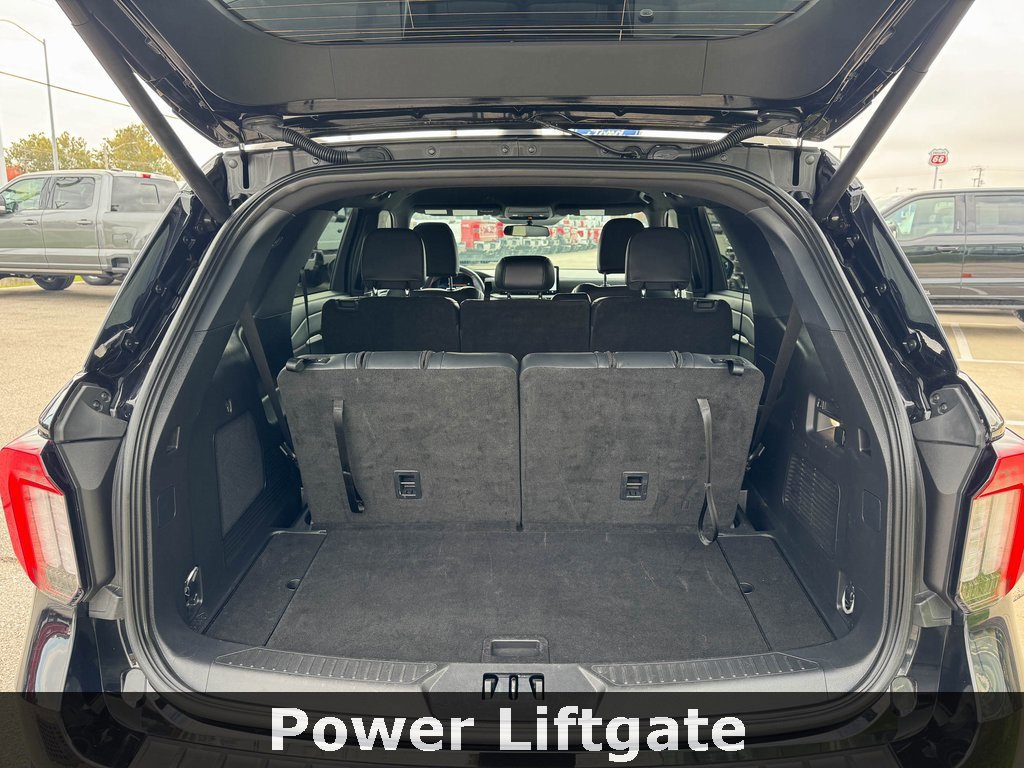 Certified 2025 Ford Explorer ST-Line w/ ST-Line Street Pack image 15