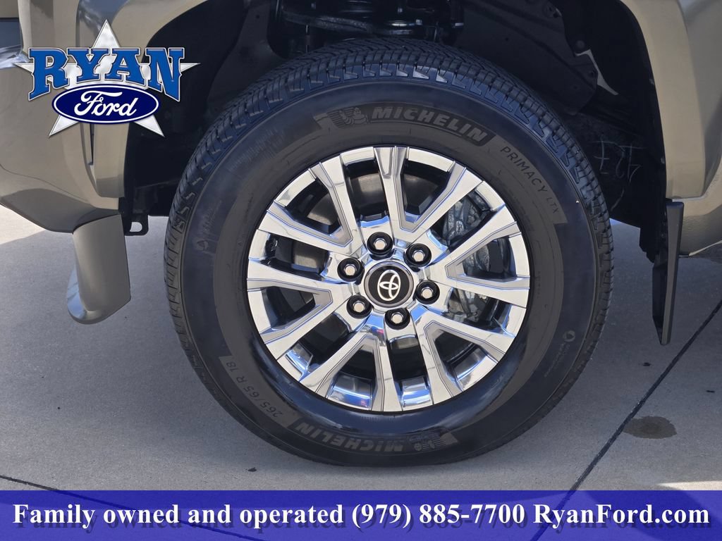 Used 2024 Toyota Tacoma Limited AWD/4WD image 7