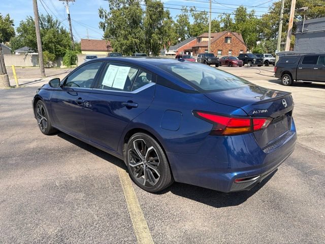 Used 2024 Nissan Altima 2.5 SR FWD image 5