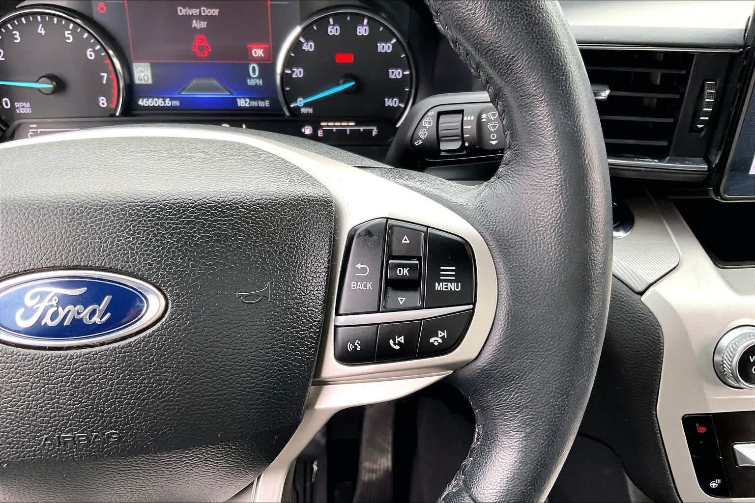 Certified 2022 Ford Explorer XLT w/ Equipment Group 202A AWD/4WD image 21