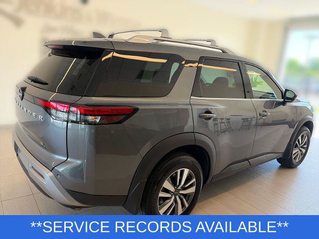 Used 2023 Nissan Pathfinder SL w/ Cargo Package FWD image 4