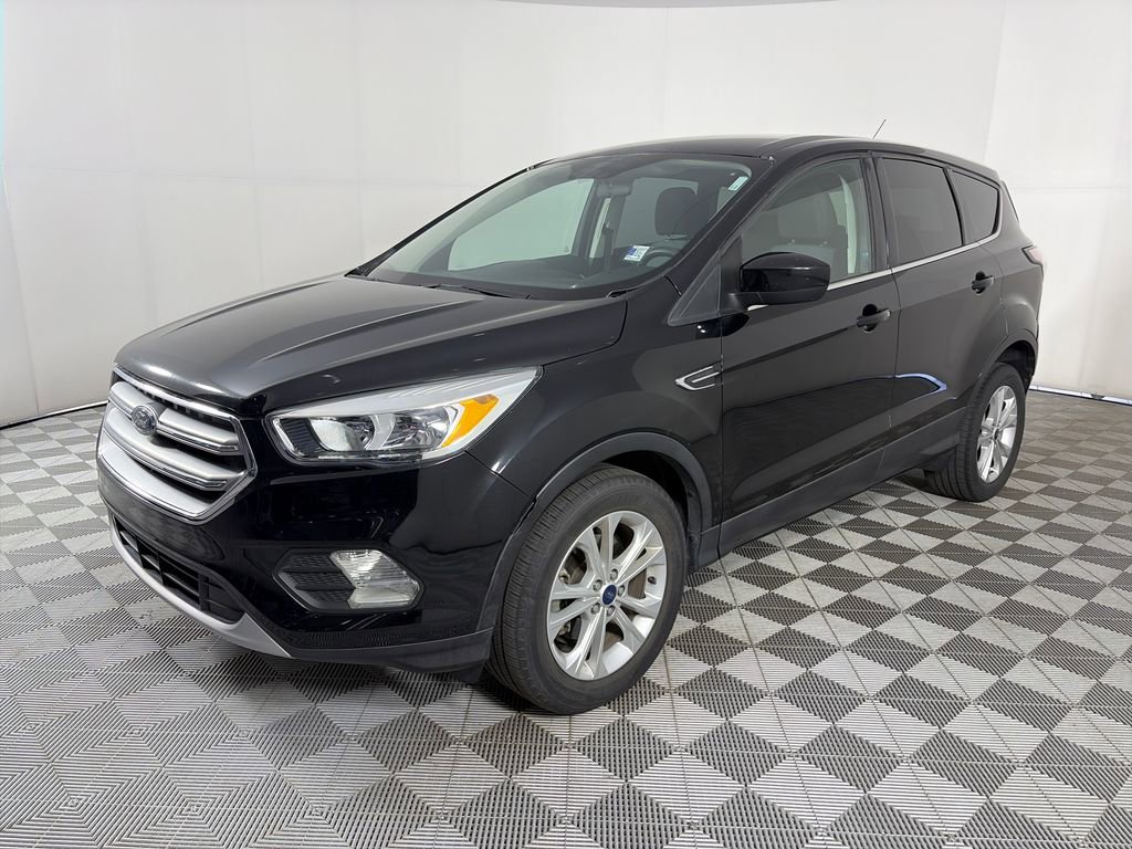 Certified 2017 Ford Escape SE FWD image 3