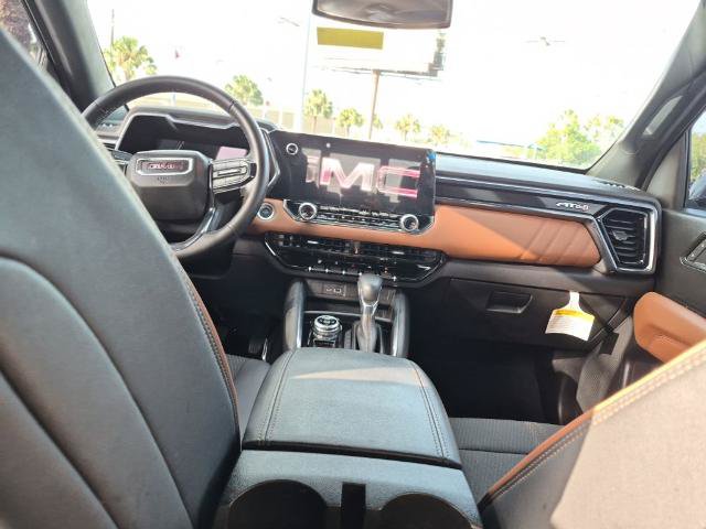 Used 2024 GMC Canyon AT4 AWD/4WD image 13
