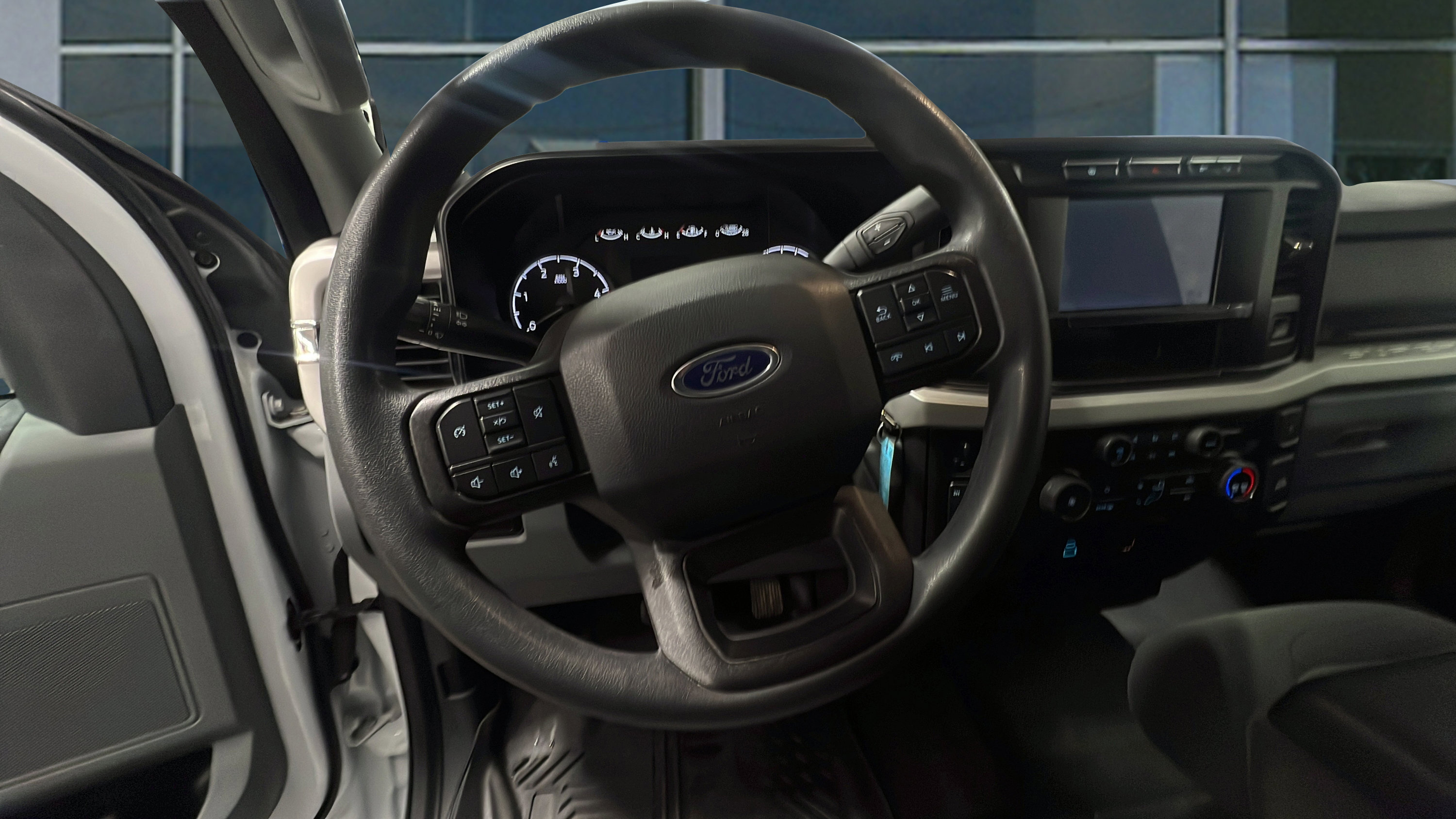 Certified 2023 Ford F350 XLT w/ FX4 Off-Road Package image 15