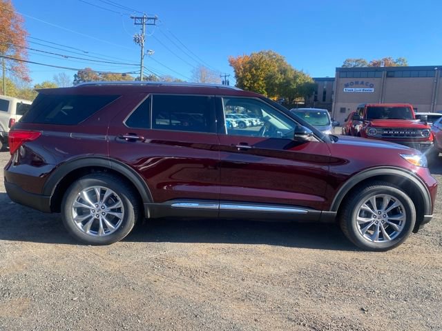 Certified 2022 Ford Explorer Limited w/ Equipment Group 301A image 6
