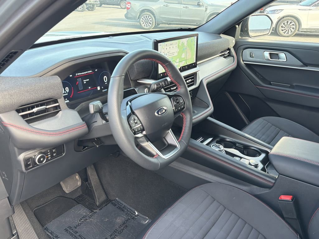 Certified 2025 Ford Explorer ST-Line w/ Premium Package image 19