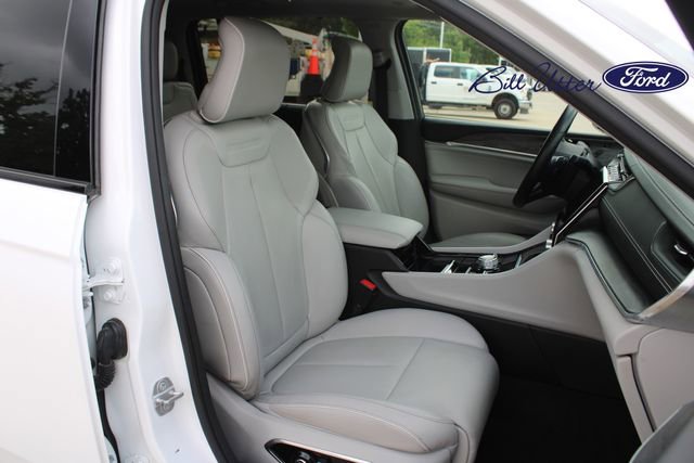 Used 2021 Jeep Grand Cherokee L Overland w/ Advanced Protech Group III AWD/4WD image 12