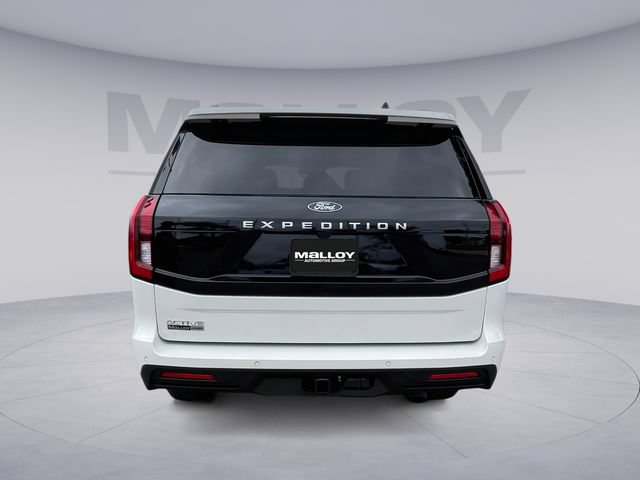 Certified 2025 Ford Expedition Active AWD/4WD image 4
