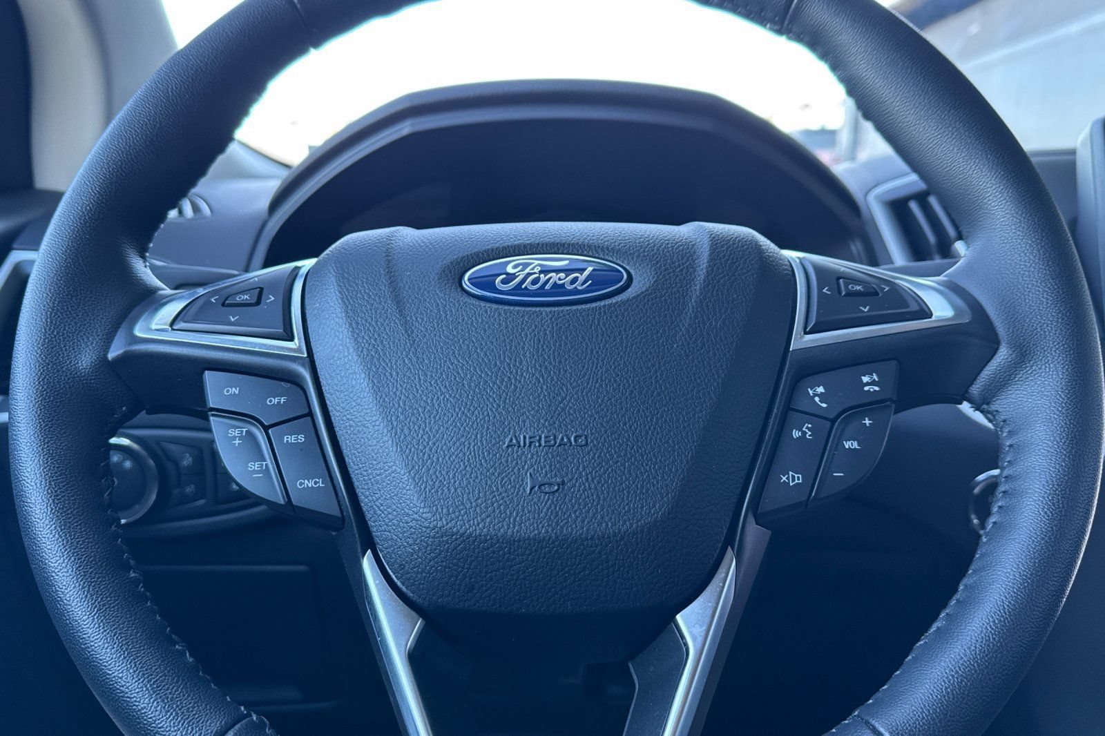 Certified 2024 Ford Edge SEL w/ Convenience Package AWD/4WD image 25