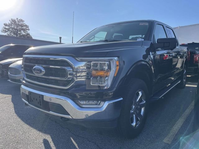 Certified 2022 Ford F150 XLT w/ Equipment Group 302A High image 9