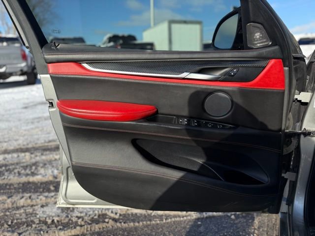 Used 2017 BMW X5 M image 25