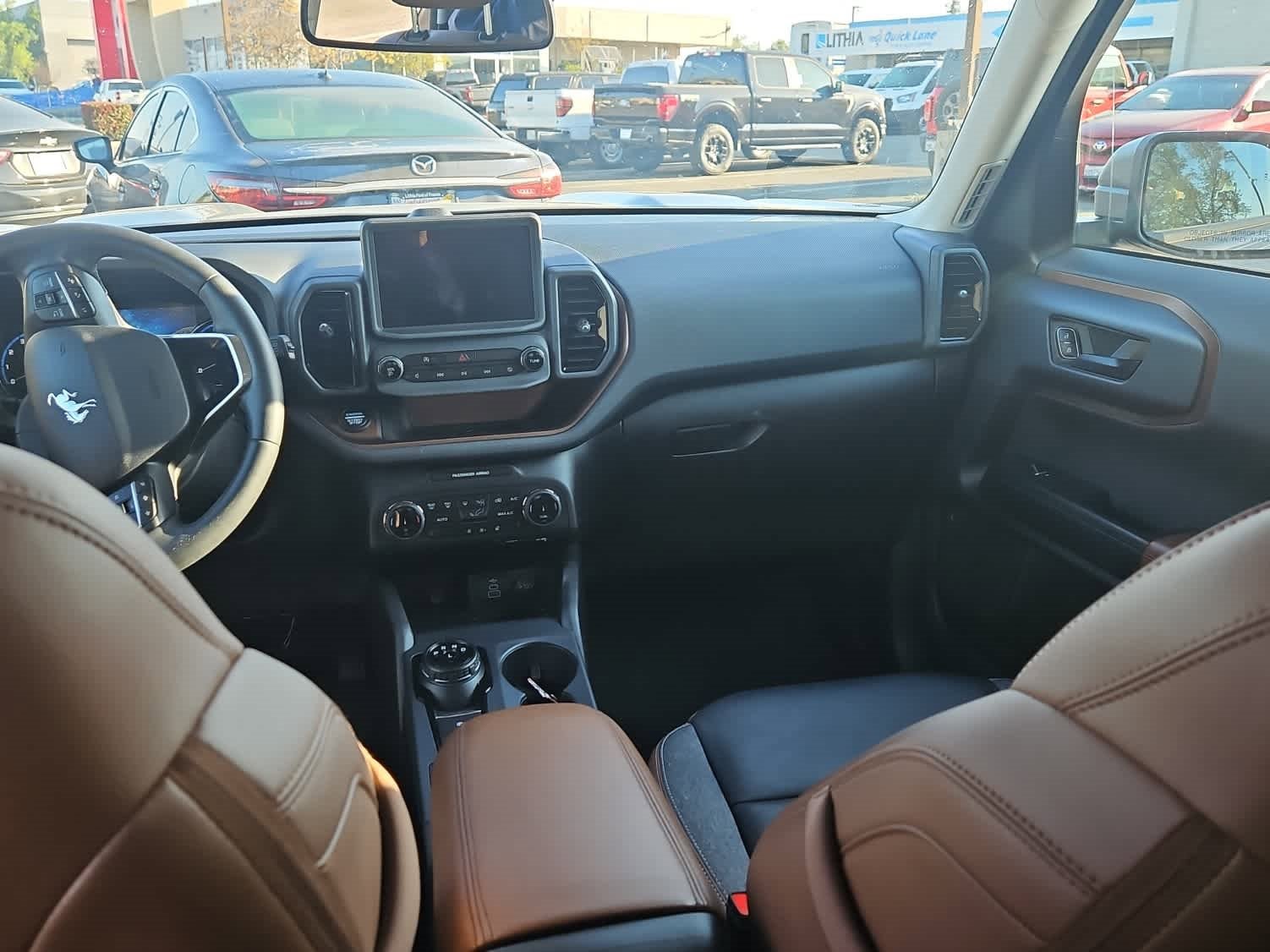 Certified 2024 Ford Bronco Sport Outer Banks w/ Topo Graphic Package image 9