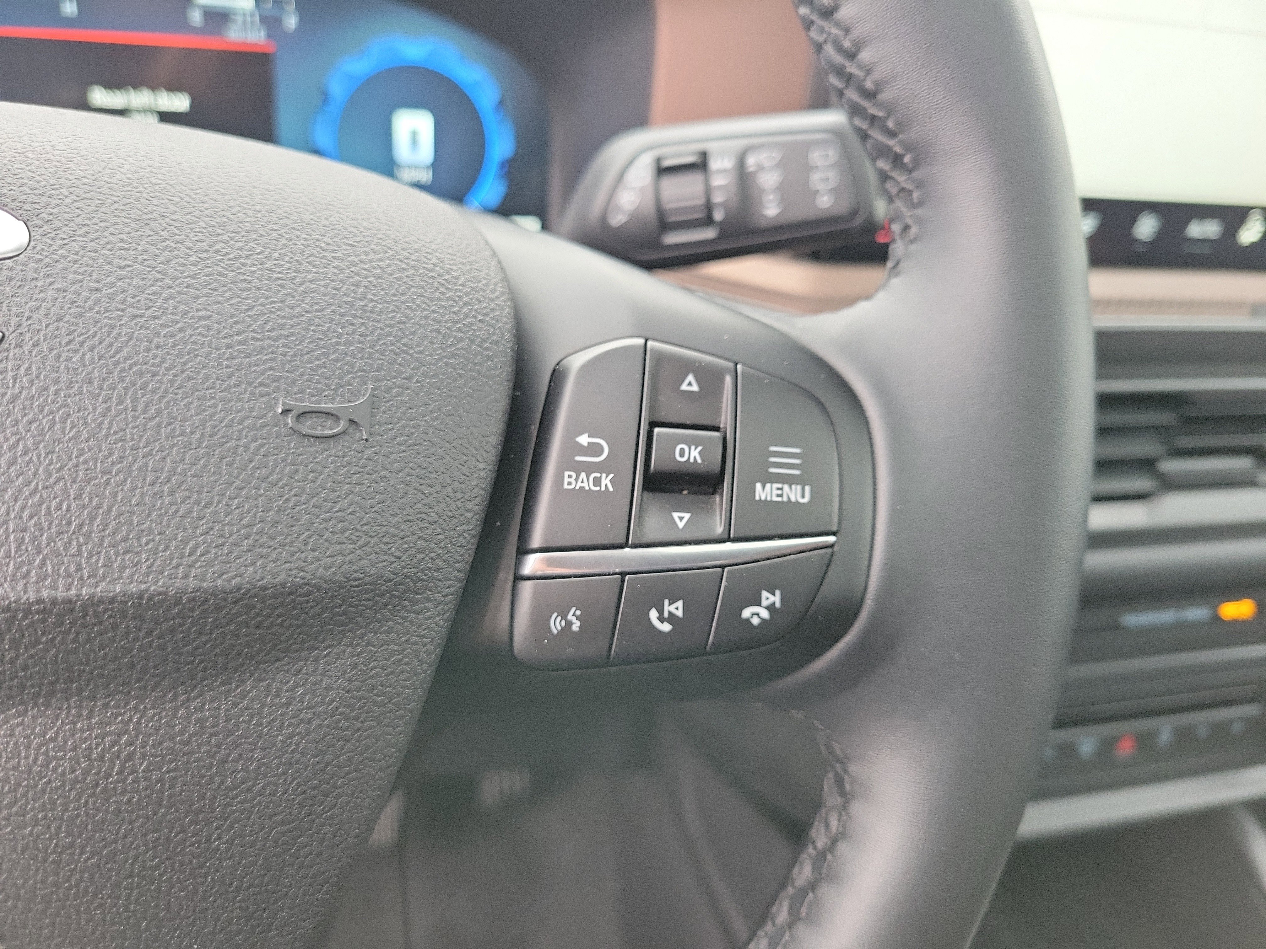 Certified 2025 Ford Bronco Sport Outer Banks w/ Outer Banks Tech Package+ AWD/4WD image 7